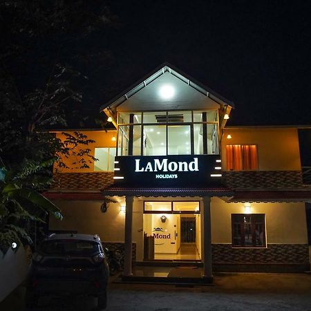Lamond Holidays Мунар Екстериор снимка